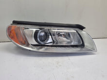 Load image into Gallery viewer, Frontscheinwerfer Volvo S80 V70 III 8635076 Xenon Rechts Scheinwerfer Headlight SCH3133699298tw