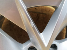 Load image into Gallery viewer, 1x Alufelge 17 Zoll 7.0&quot; 5x112 46ET 5E3601025 Skoda Octavia Rim Wheel