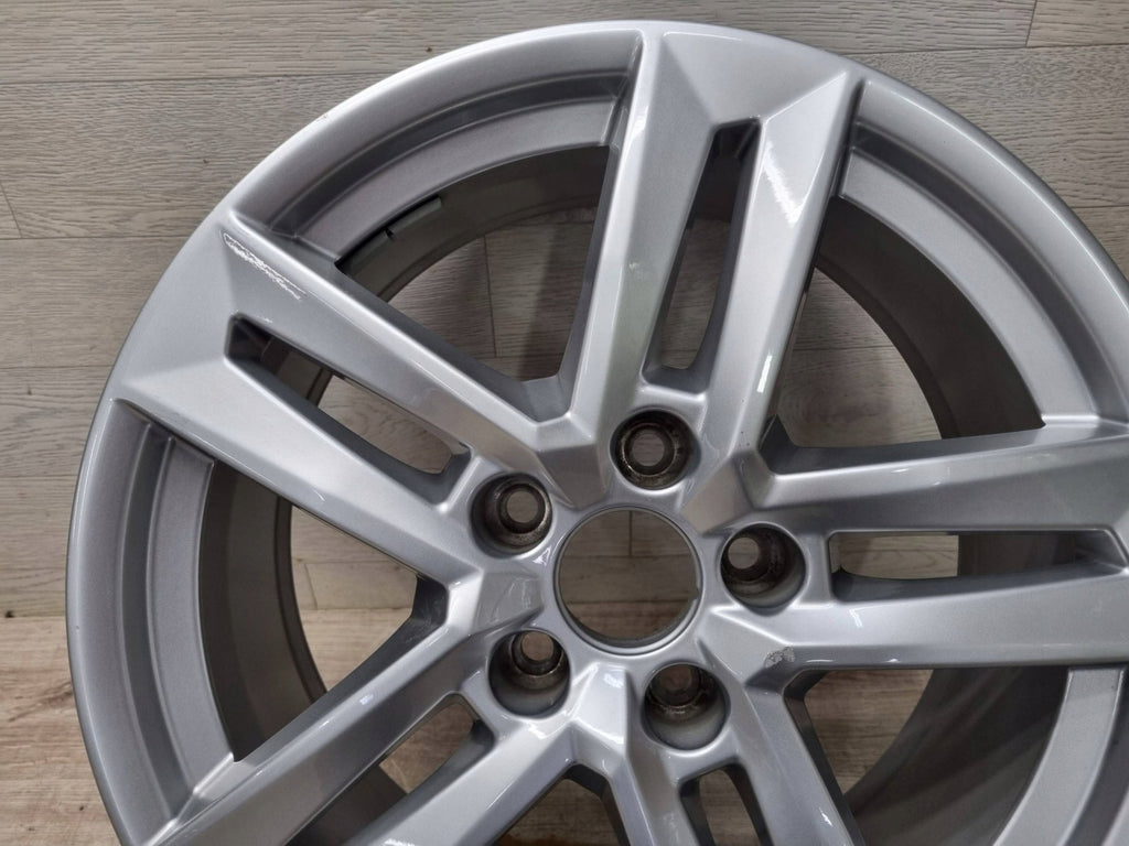 1x Alufelge 17 Zoll 7.0" 5x112 42ET Glanz Silber 8W0601025P Audi A4 Rim Wheel FEL6360651742rb