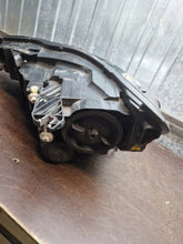 Laden Sie das Bild in den Galerie-Viewer, Frontscheinwerfer Audi A6 C7 4G0941006F 4G0941005F Xenon Rechts Headlight