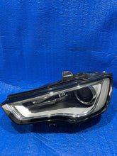 Laden Sie das Bild in den Galerie-Viewer, Frontscheinwerfer Audi A3 8V0941005 Links Scheinwerfer Headlight