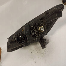 Laden Sie das Bild in den Galerie-Viewer, Frontscheinwerfer Ford Kuga 90021743 Xenon Rechts Scheinwerfer Headlight SCH2949283024ms