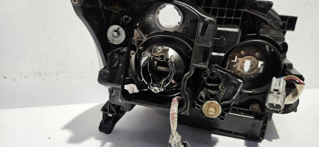 Frontscheinwerfer Toyota Avensis Xenon Links Scheinwerfer Headlight SCH6890052725pp