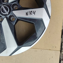 Laden Sie das Bild in den Galerie-Viewer, 1x Alufelge 18 Zoll 7.0&quot; 5x114.3 45ET 403006UA4J Nissan Qashqai III J12