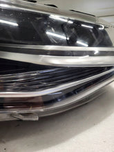 Laden Sie das Bild in den Galerie-Viewer, Frontscheinwerfer VW Caddy 2K8941036M Rechts Scheinwerfer Headlight SCH3679630046xr