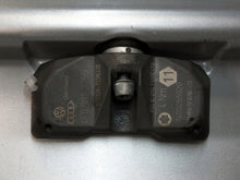 Load image into Gallery viewer, 4x Alufelge 17 Zoll 7.5" 5x130 50ET Glanz Silber 7P6601025 VW Rim Wheel FEL4598374792lt