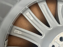 Load image into Gallery viewer, 1x Alufelge 19 Zoll 9.0" 5x112 39ET 6861226 BMW 7 G11 G12 Rim Wheel FEL1513822061ul