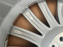 Load image into Gallery viewer, 1x Alufelge 19 Zoll 9.0" 5x112 39ET 6861226 BMW 7 G11 G12 Rim Wheel FEL1513822061ul