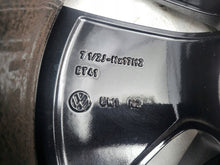 Laden Sie das Bild in den Galerie-Viewer, 1x Alufelge 17 Zoll 7.5" 5x112 41ET Glanz Silber 3J0601025B Mg Passat Rim Wheel FEL6645356467pz