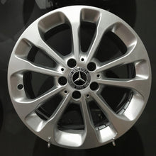 Laden Sie das Bild in den Galerie-Viewer, 4x Alufelge 17 Zoll 6.5" 5x112 38ET Glanz Silber A1564011700 Mercedes-Benz X156 FEL4541896400fh