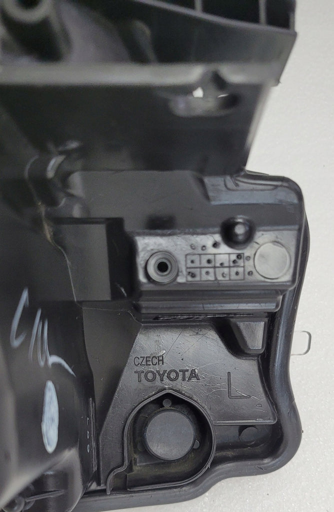 Frontscheinwerfer Toyota Yaris Links Scheinwerfer Headlight SCH3164666338hy