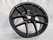 Laden Sie das Bild in den Galerie-Viewer, 1x Alufelge 18 Zoll 8.0" 5x112 54ET Matt Schwarz 8092354 BMW F40 Rim Wheel FEL7777186979in