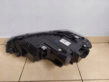 Laden Sie das Bild in den Galerie-Viewer, Frontscheinwerfer VW Polo 2G1941774A LED Rechts Scheinwerfer Headlight