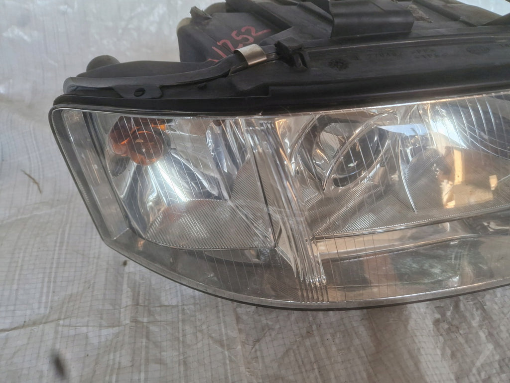 Frontscheinwerfer Audi A6 C5 4B0941030 Ein Stück (Rechts oder Links) Headlight