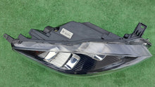 Laden Sie das Bild in den Galerie-Viewer, Frontscheinwerfer Ford Kuga L541844 Full LED Rechts Scheinwerfer Headlight SCH6487822786vm
