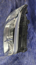 Laden Sie das Bild in den Galerie-Viewer, Frontscheinwerfer Hyundai Matrix Rechts Scheinwerfer Headlight