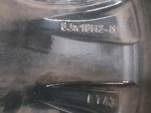 Laden Sie das Bild in den Galerie-Viewer, 1x Alufelge 18 Zoll 8.0" 5x112 43ET Glanz Schwarz A2134013700 Mercedes-Benz W213 FEL8890219093qm