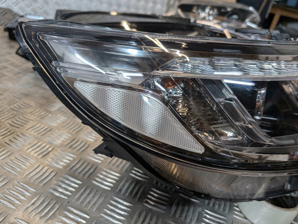 Frontscheinwerfer Kia Sorento II 921022P630 Xenon Rechts Scheinwerfer Headlight