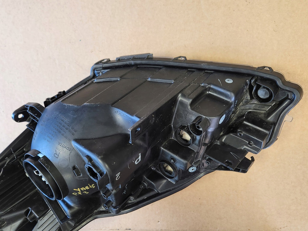 Frontscheinwerfer Toyota Yaris Rechts Scheinwerfer Headlight