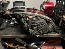Load image into Gallery viewer, Frontscheinwerfer Mercedes-Benz W245 1698202761 Bi-Xenon Links Headlight SCH4059469508tx