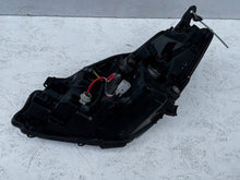 Load image into Gallery viewer, Frontscheinwerfer Toyota Yaris Rechts Scheinwerfer Headlight