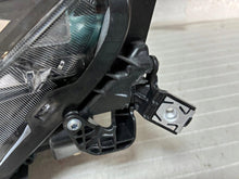 Laden Sie das Bild in den Galerie-Viewer, Frontscheinwerfer VW Polo 2G1941005D Full LED Links Scheinwerfer Headlight SCH8344797076bm