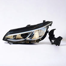 Load image into Gallery viewer, Frontscheinwerfer VW Golf VIII 5H1941005B LED Links Scheinwerfer Headlight