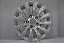 Load image into Gallery viewer, 1x Alufelge 16 Zoll 7.0&quot; 5x120 31ET Silber 6783628 BMW 1 Rim Wheel