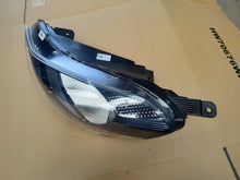 Laden Sie das Bild in den Galerie-Viewer, Frontscheinwerfer Hyundai I10 III 92101-K7000 92101-K75002019 LED Links