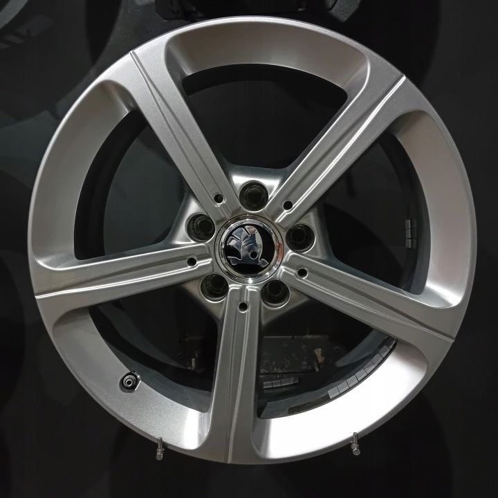 4x Alufelge 17 Zoll 6.5" 5x112 44ET Glanz A1774011200 Mercedes-Benz Octavia I FEL4400543140tg