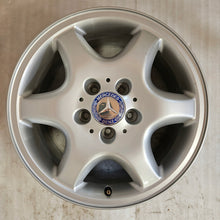 Laden Sie das Bild in den Galerie-Viewer, 4x Alufelge 16 Zoll 7.0" 5x112 37ET A2084010502 Mercedes-Benz Cla Clk Slc Slk FEL7007561315nr