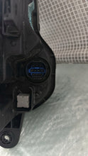 Laden Sie das Bild in den Galerie-Viewer, Frontscheinwerfer Hyundai Tucson N7921-12010 Links Scheinwerfer Headlight