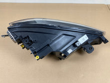Laden Sie das Bild in den Galerie-Viewer, Frontscheinwerfer VW Taigo 2G7941035A Full LED Links Scheinwerfer Headlight SCH9712767262db