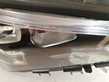 Laden Sie das Bild in den Galerie-Viewer, Frontscheinwerfer Mercedes-Benz Cla A1189062600 LED Rechts Headlight