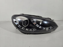 Laden Sie das Bild in den Galerie-Viewer, Frontscheinwerfer VW Golf I 132620261102 Rechts Scheinwerfer Headlight SCH2249943497nc