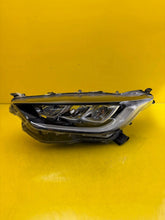 Laden Sie das Bild in den Galerie-Viewer, Frontscheinwerfer Toyota 4 Yaris LED Links Scheinwerfer Headlight SCH7818856815cq