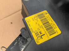 Laden Sie das Bild in den Galerie-Viewer, Frontscheinwerfer Audi A3 8P0941003D Xenon Links Scheinwerfer Headlight SCH4351179192fi