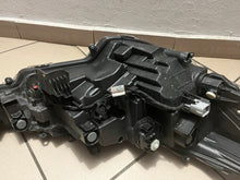 Laden Sie das Bild in den Galerie-Viewer, Frontscheinwerfer Toyota Corolla 81150-02S60 Full LED Links Headlight