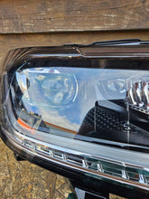 Laden Sie das Bild in den Galerie-Viewer, Frontscheinwerfer VW T-Cross 2GM941036B Rechts Scheinwerfer Headlight