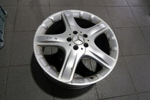 Load image into Gallery viewer, 1x Alufelge 19 Zoll 8.0&quot; 5x112 67ET 2514011202 Mercedes-Benz W251 Rim Wheel