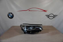 Laden Sie das Bild in den Galerie-Viewer, Frontscheinwerfer BMW G11 G12 7471328 Rechts Scheinwerfer Headlight