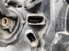 Laden Sie das Bild in den Galerie-Viewer, Frontscheinwerfer Mercedes-Benz W211 Xenon Rechts Scheinwerfer Headlight SCH2822575872gw