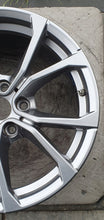 Laden Sie das Bild in den Galerie-Viewer, 1x Alufelge 17 Zoll 7.5" 5x112 30ET 6883518 BMW 3 G21 G22 G20 G23 2 G42 FEL1165944579ft