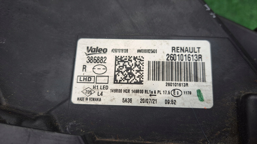 Frontscheinwerfer Dacia Duster 260602287R 260101613R Rechts oder Links