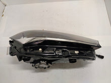Laden Sie das Bild in den Galerie-Viewer, Frontscheinwerfer Skoda Superb 3P1941016 LED Rechts Scheinwerfer Headlight SCH1662939651os