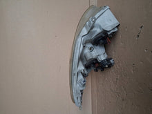 Load image into Gallery viewer, Frontscheinwerfer Toyota Corolla Verso Links Scheinwerfer Headlight SCH2388048613kl