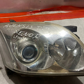 Frontscheinwerfer Toyota Avensis 81110-05200 Rechts Scheinwerfer Headlight SCH3317644653la