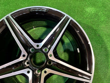Laden Sie das Bild in den Galerie-Viewer, 1x Alufelge 18 Zoll 8.5&quot; 5x112 49ET A2054017200 Mercedes-Benz W205 Rim Wheel