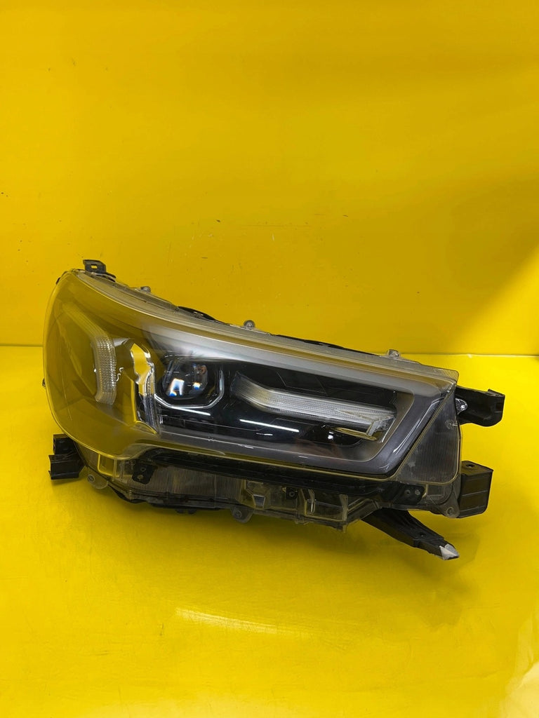 Frontscheinwerfer Toyota Hilux VIII LED Rechts Scheinwerfer Headlight SCH2256252422xx