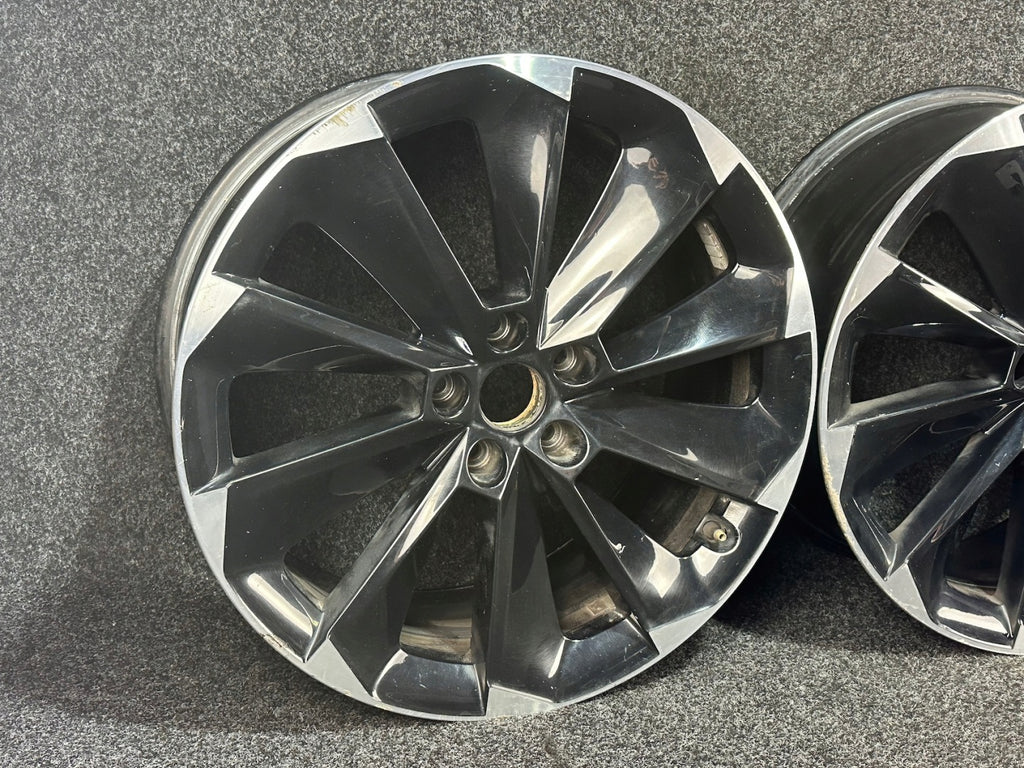 1x Alufelge 19 Zoll 8.0" 5x112 44ET Glanz Schwarz 3V0601025S Skoda Superb Iii FEL3802588754xi